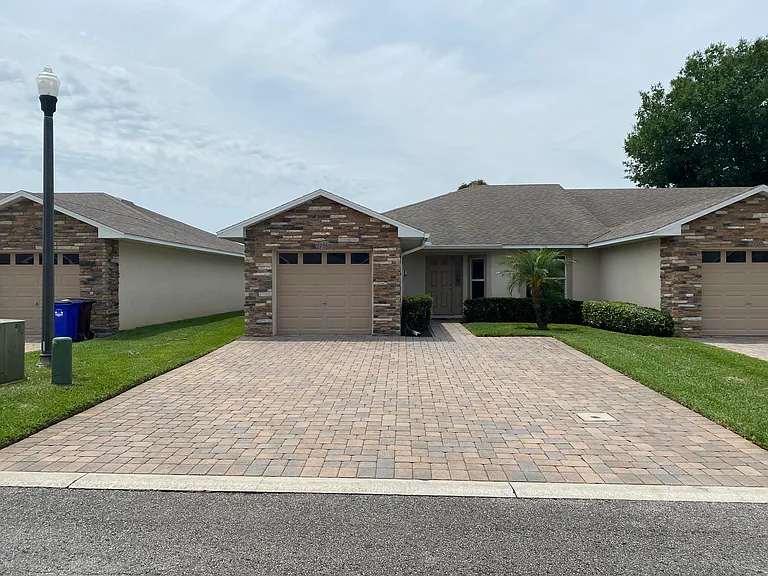 2716 Shelby Ruth Pl — Photo 2