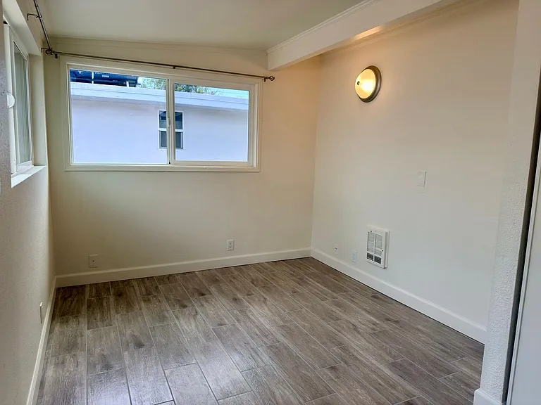 523 N Citrus Ave — Photo 24