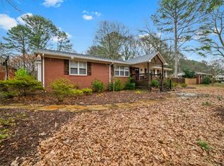 41 Red Bird Dr, Jefferson, GA 30549