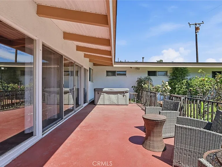 6732 Wooster Ave — Photo 37