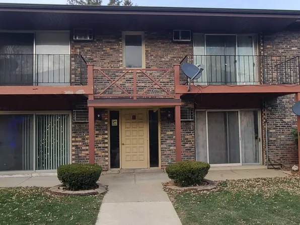 247 N Neltnor Blvd APT B2l, West Chicago, IL 60185