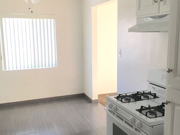 New Kitchen + Dining Space