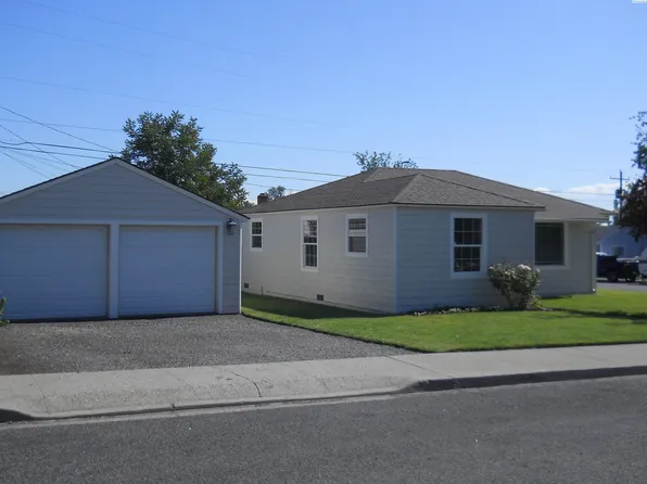 1310 Heffron St, Sunnyside, WA 98944