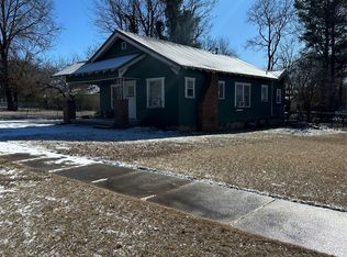 706 E 13th St, Okmulgee, OK 74447