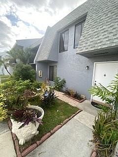 1st image of 613 N University Dr #613