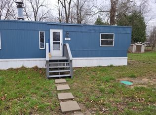 4246 S Mallard Rd, Mentone, IN 46539