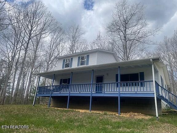 2nd image of 125 Walnut Ln