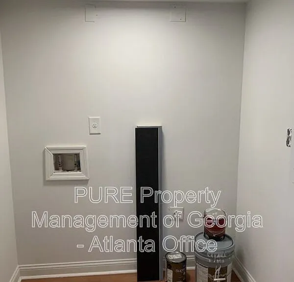 1809 Ellington St — Photo 7