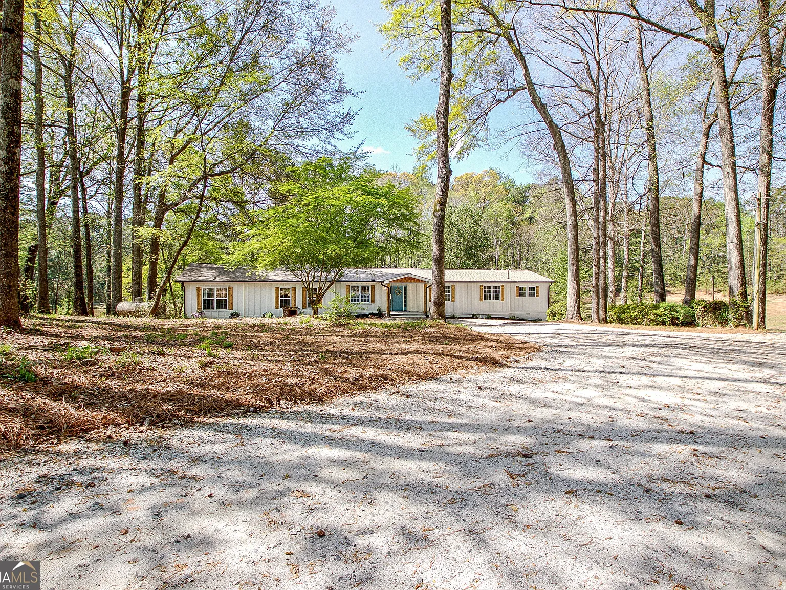 5 bed, 3.0 bath, 3547 sqft, $2,900 — Photo 1
