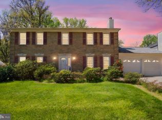 17028 Briardale Rd, Derwood, MD 20855