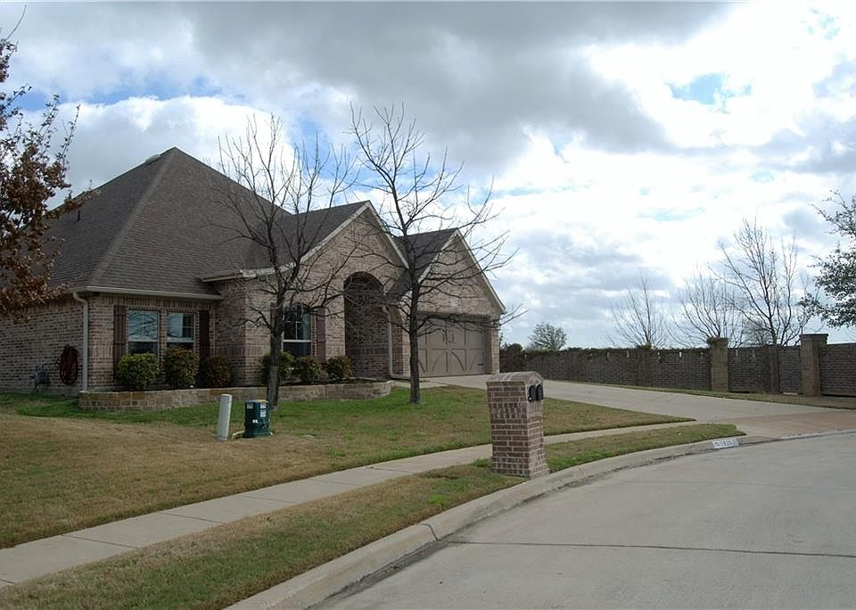 1st image of 11920 Hathaway Dr