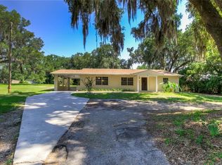 220 Griffinview Dr, Lady Lake, FL 32159