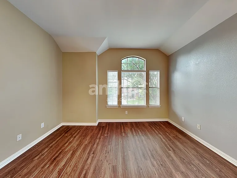 5205 Geode Ln — Photo 11