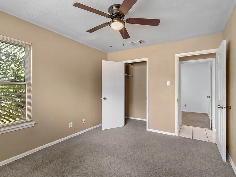 146 Stapleton St — Photo 16