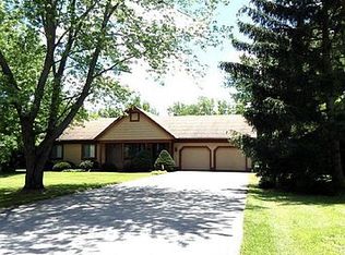 9707 Cedarburg Dr, Monclova, OH 43542