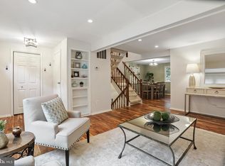 2307 Middle Creek Ln, Reston, VA 20191