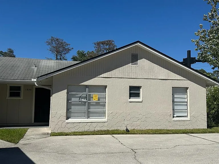 1820 Bonneville Dr #1820 — Photo 2