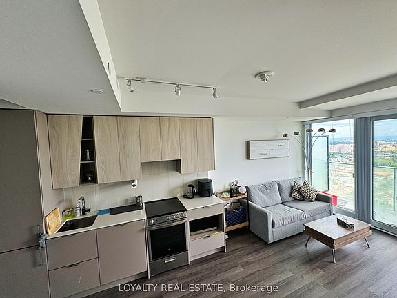 2nd image of 3883 Quartz Rd #3208