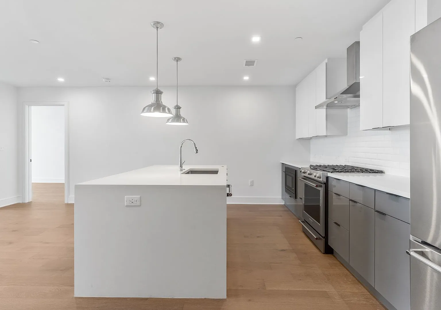 2 Bed 2 Bath Apartment in West Midtown! — Photo 4