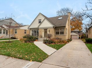 349 E Parkview Ave, Elmhurst, IL