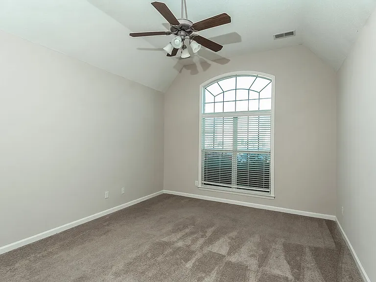 1625 Blackalder Cv — Photo 11