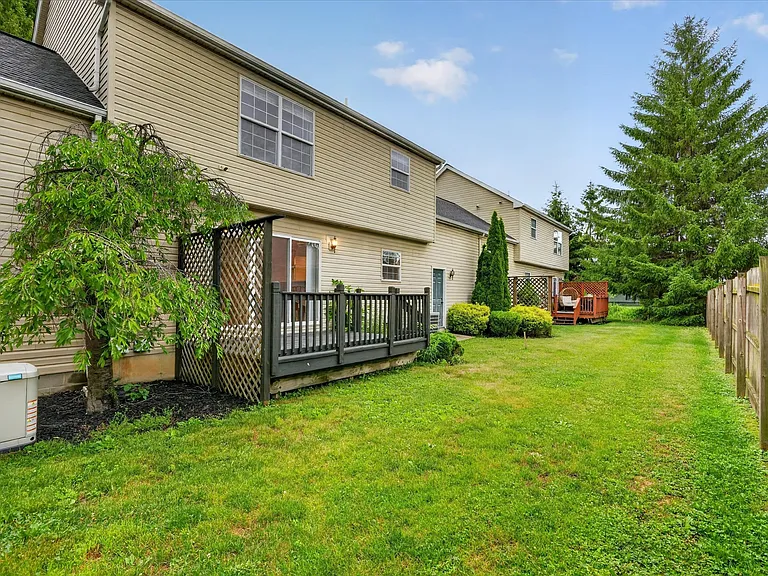 3813 Rochester Rd — Photo 35