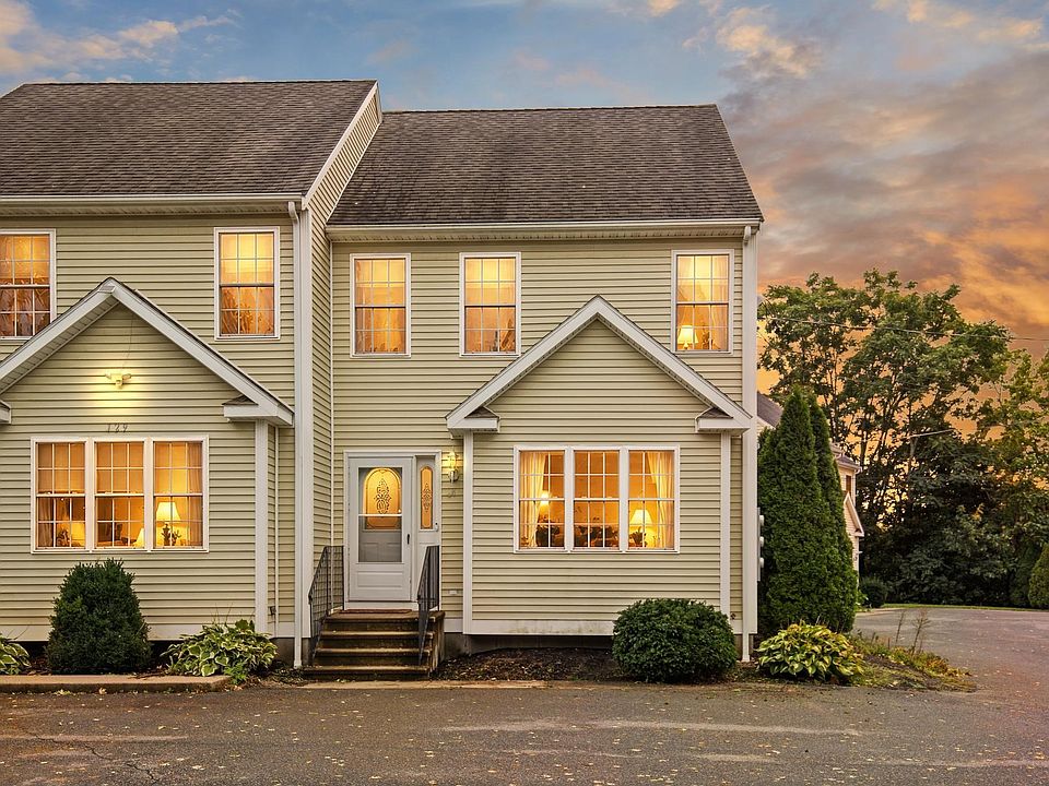 1st image of 129 Scott St #4