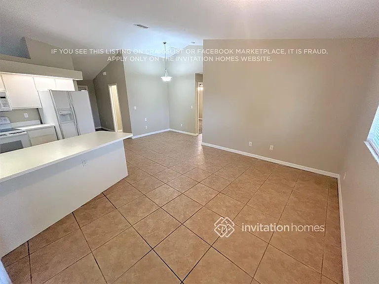 619 SE 18th St — Photo 8