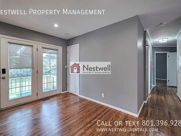 1335 E Maplewood Dr — Photo 16