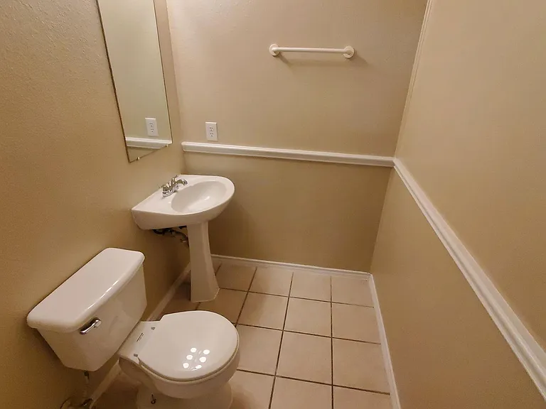 1400 Coral Reef Ln — Photo 16