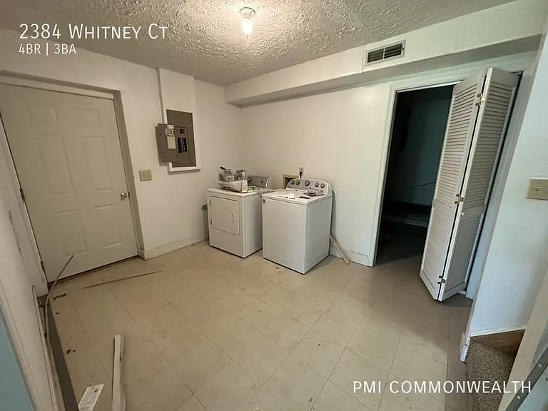 2384 Whitney Ct — Photo 12