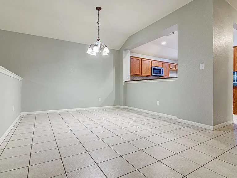 7705 Pebble Creek Dr — Photo 13