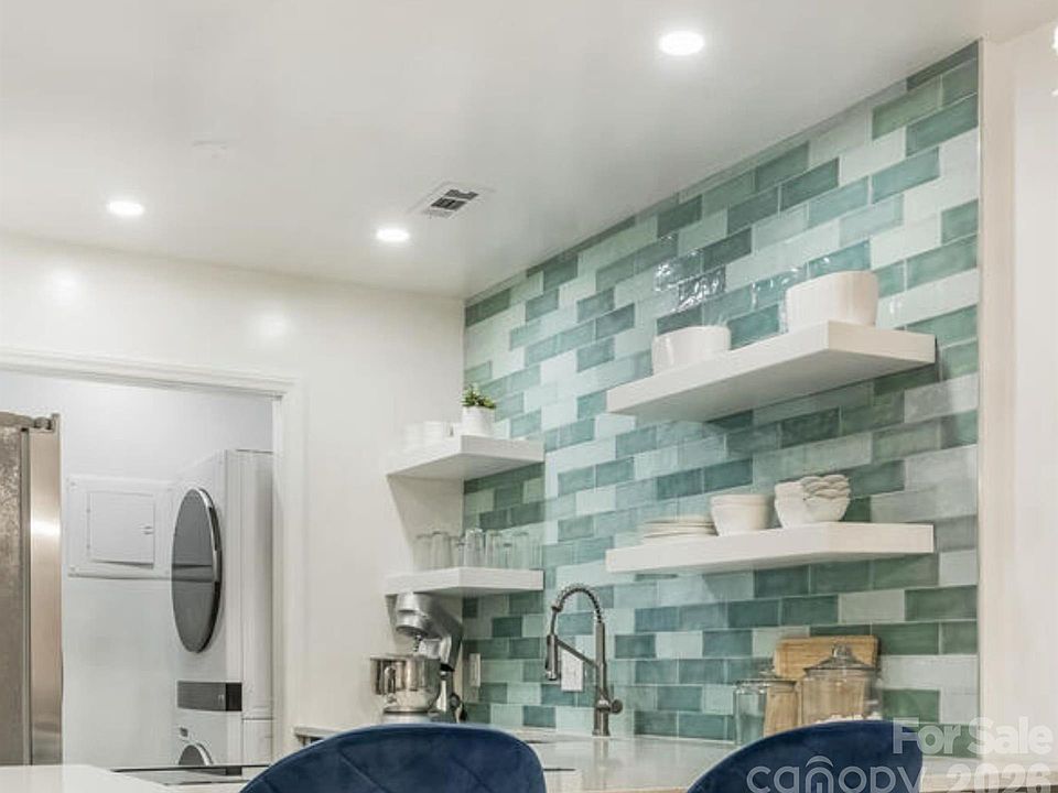 1st image of 1612 Sharon Rd W APT 68