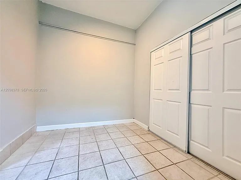 9425 NW 47th Ter — Photo 39
