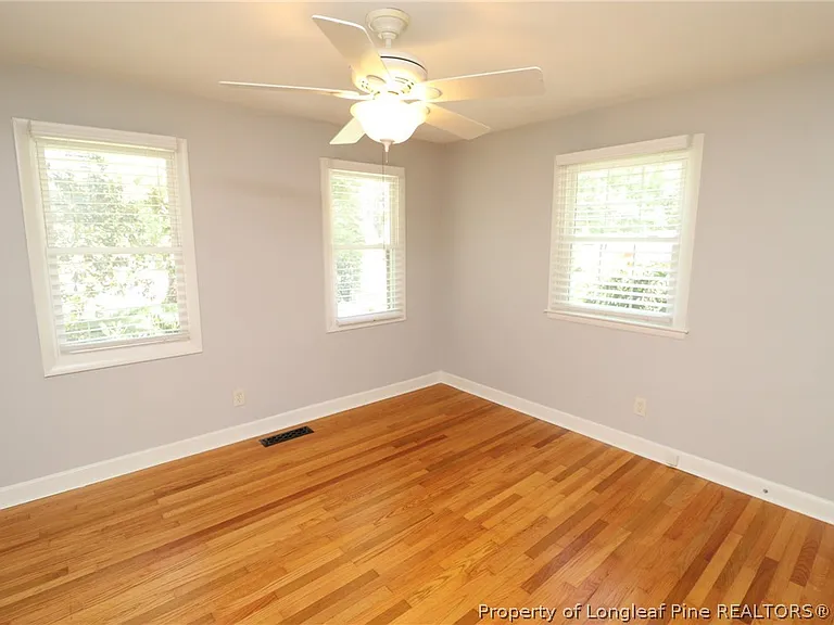 1009 Dogwood Ln — Photo 31
