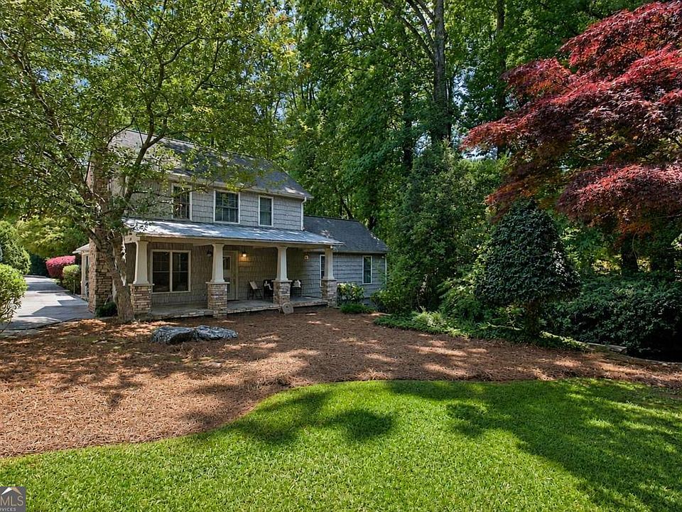 1st image of 570 Crescent Rd