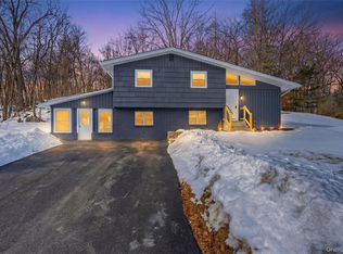 74 Roosevelt Road, Hyde Park, NY 12538