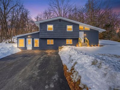 74 Roosevelt Road, Hyde Park, NY, 12538