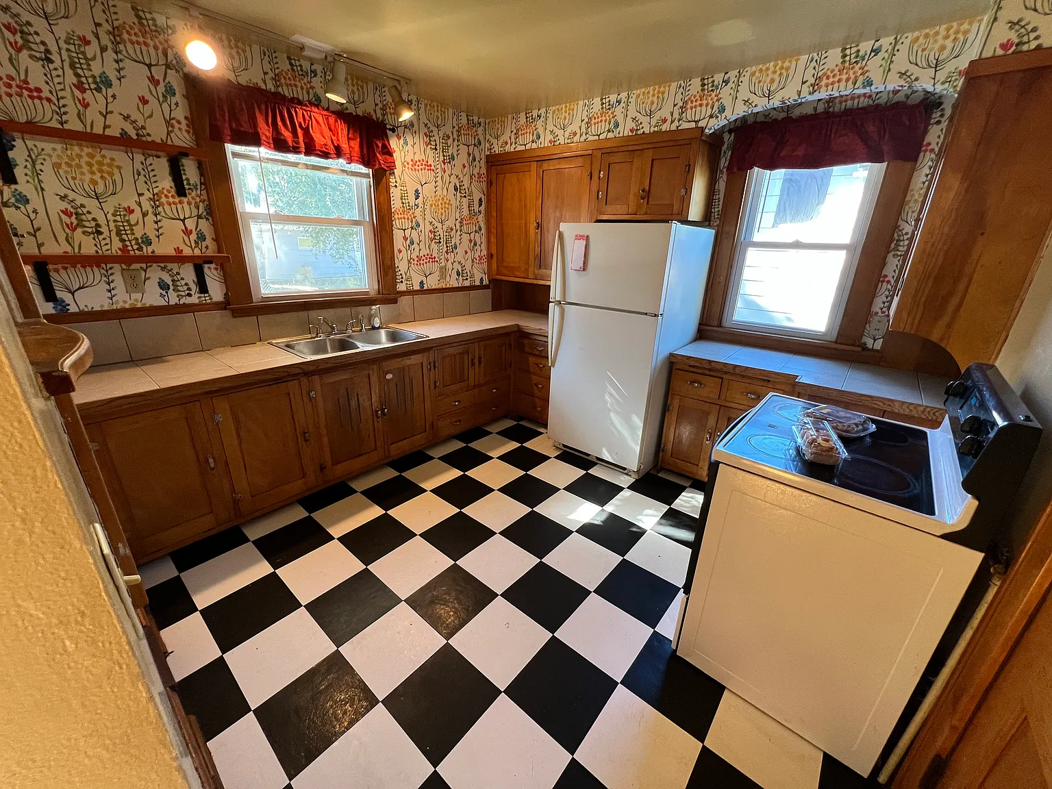 2 bed, 850 sqft, $1,388 — Photo 4