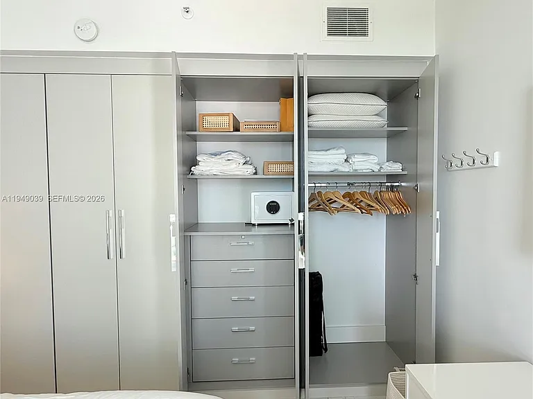 225 Collins Ave #6J — Photo 25
