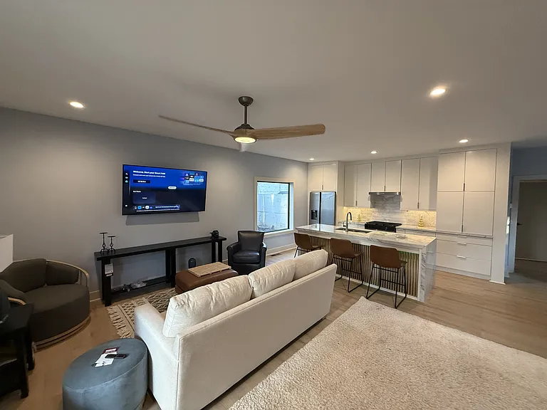 1073 Hemphill Ave NW — Photo 6