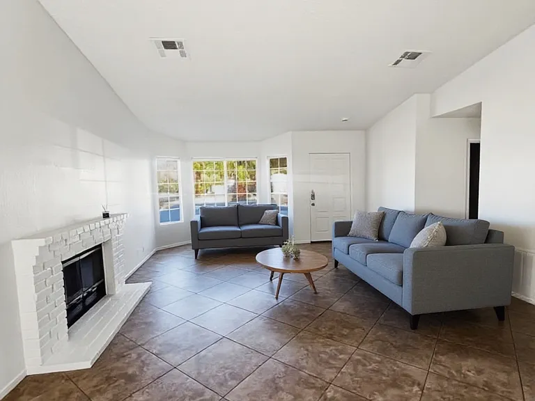 53755 Avenida Diaz — Photo 4