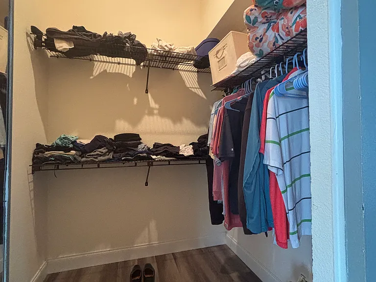Walk-in closet