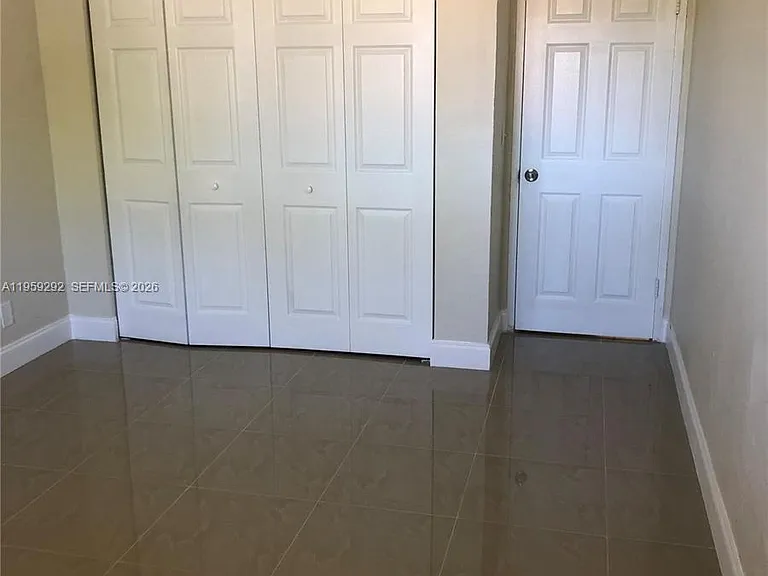 600 Layne Blvd #208 — Photo 3
