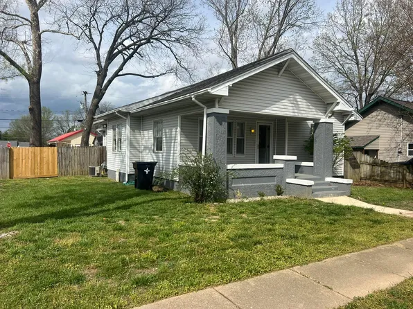 1015 W Cass Avenue, West Plains, MO 65775