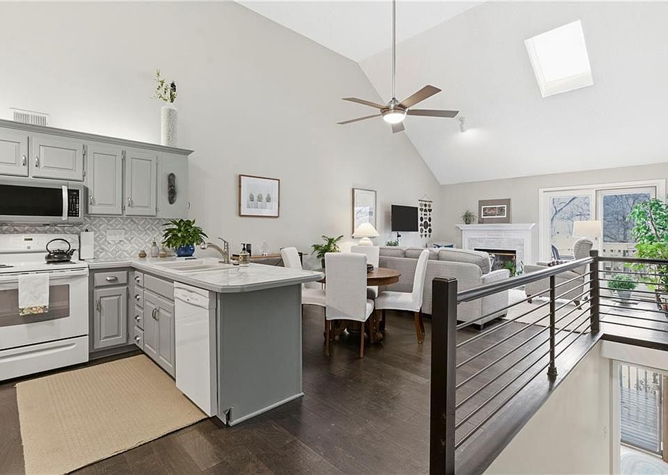 1st image of 3011 Cedar Crest Dr APT B