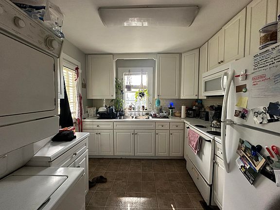 2nd image of 507 Montgomery Rd