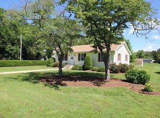 41 Kerr St, Onancock, VA 23417