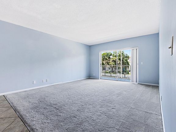 4th image of 120 Lehane Terrace #202
