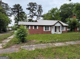 225 W Jessamine St, Fitzgerald, GA 31750